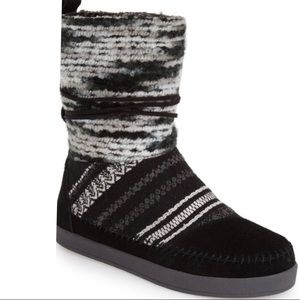 TOMS Nepal Black Suede Boots Size 7